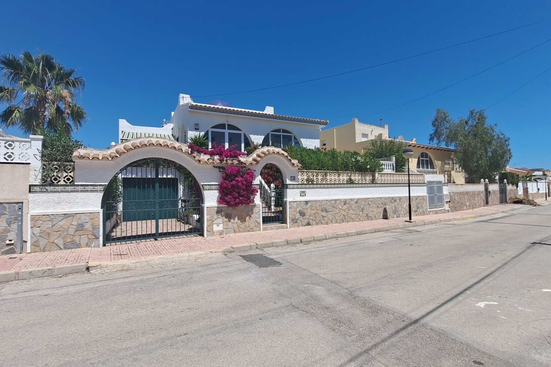 Herverkoop - Villa -
Orihuela Costa - Villamartin
