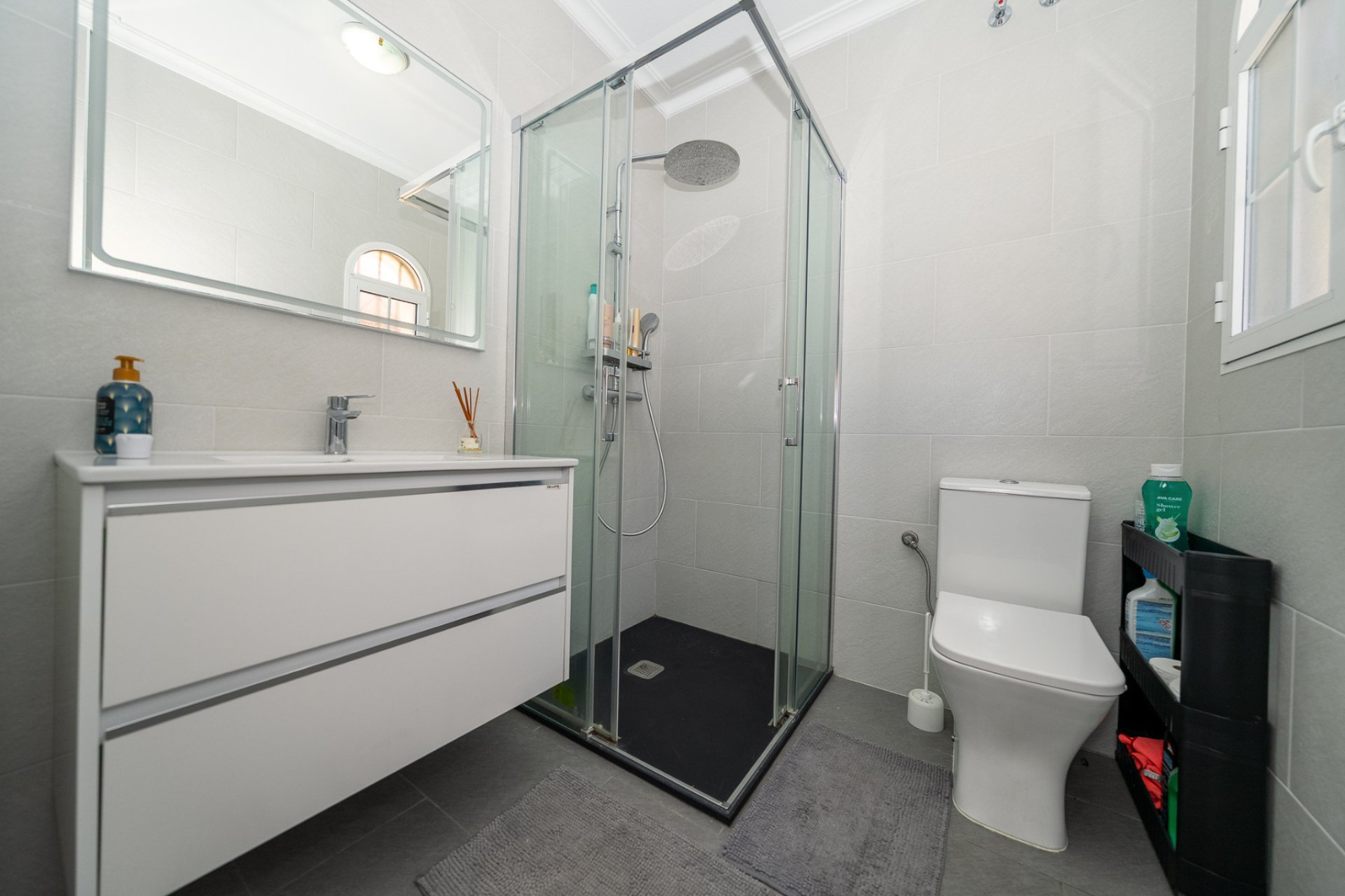 Herverkoop - Villa -
Playa Flamenca - Sportcentre