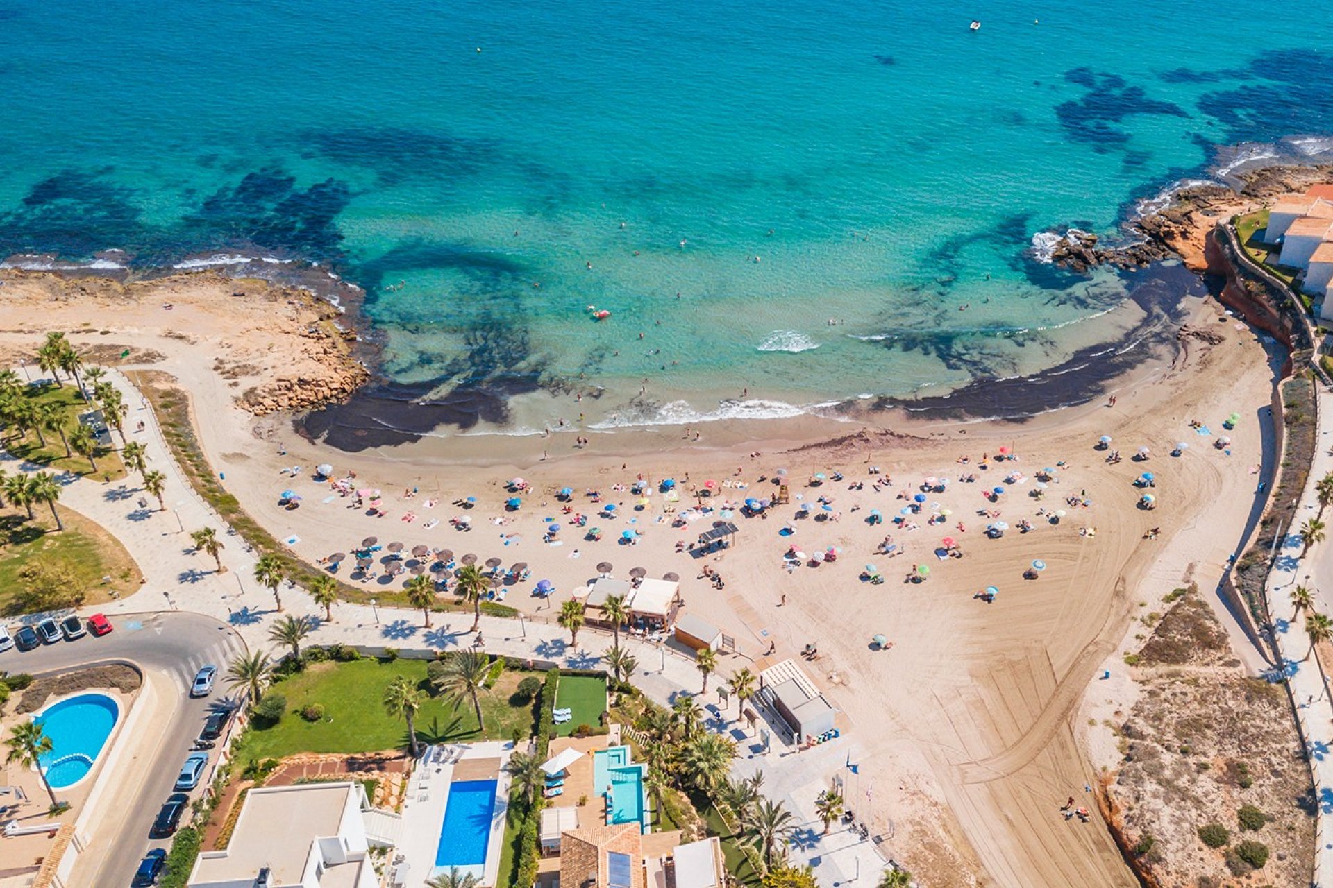 Herverkoop - Villa -
Playa Flamenca - Sportcentre