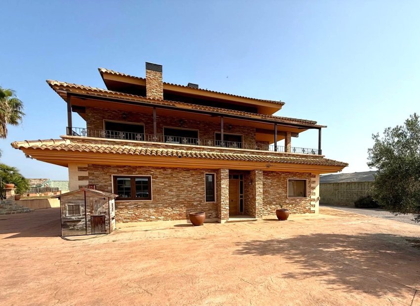 Herverkoop - Villa -
San Miguel de Salinas