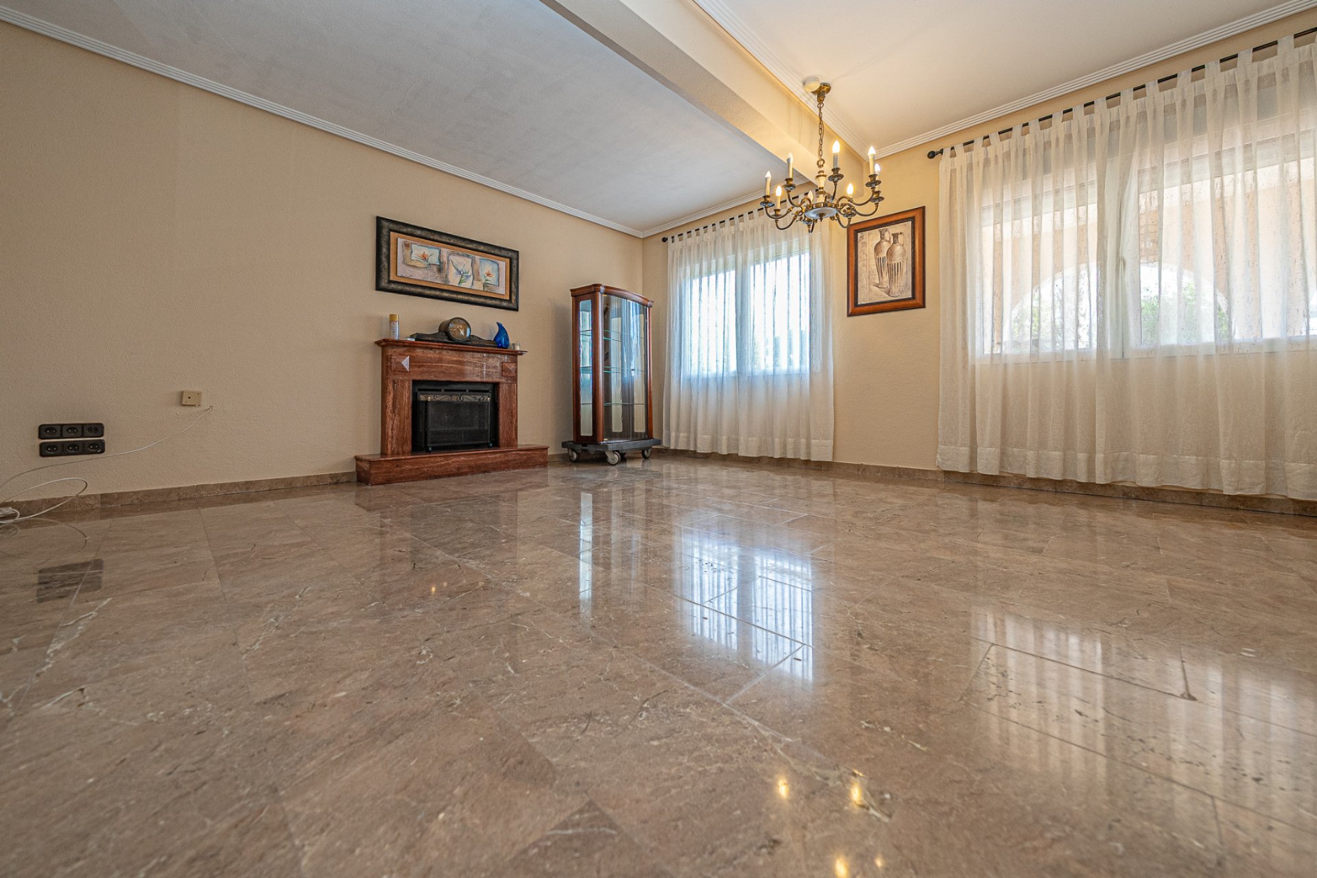 Herverkoop - Villa -
Torrevieja - El Chaparral