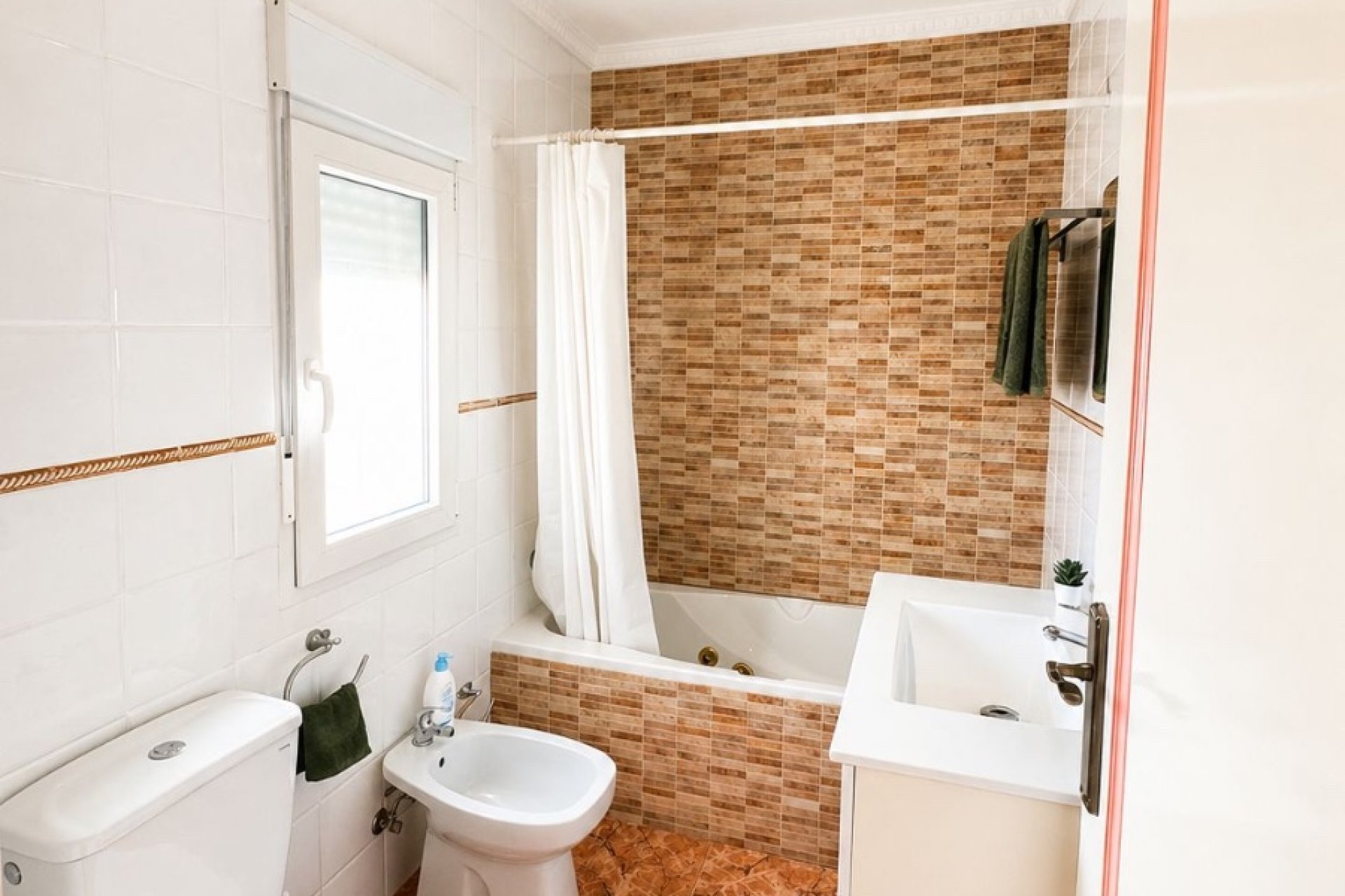 Herverkoop - Villa -
Torrevieja - Nueva Torrevieja - Aguas Nuevas