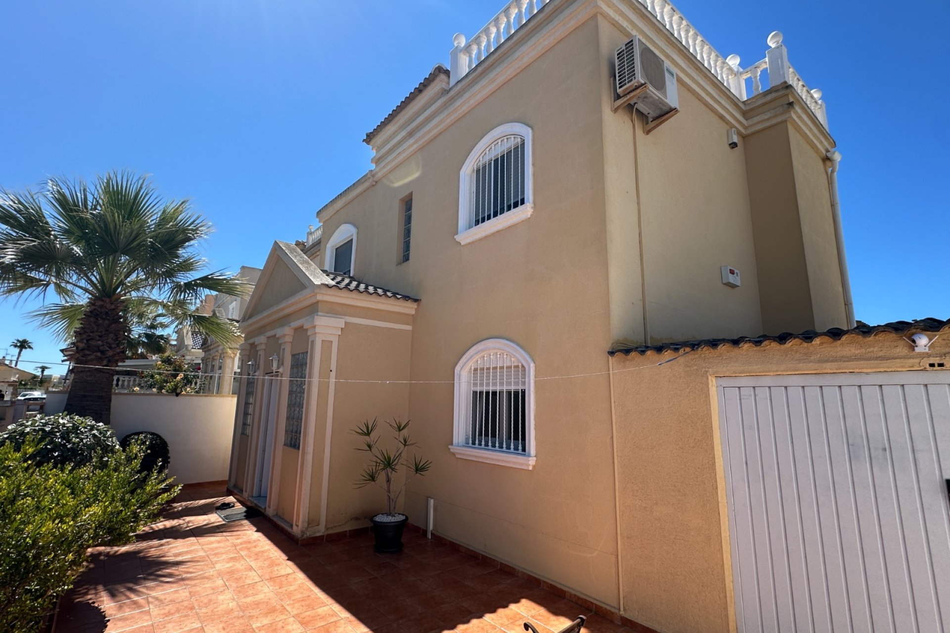 Herverkoop - Villa -
Torrevieja - Nueva Torrevieja - Aguas Nuevas