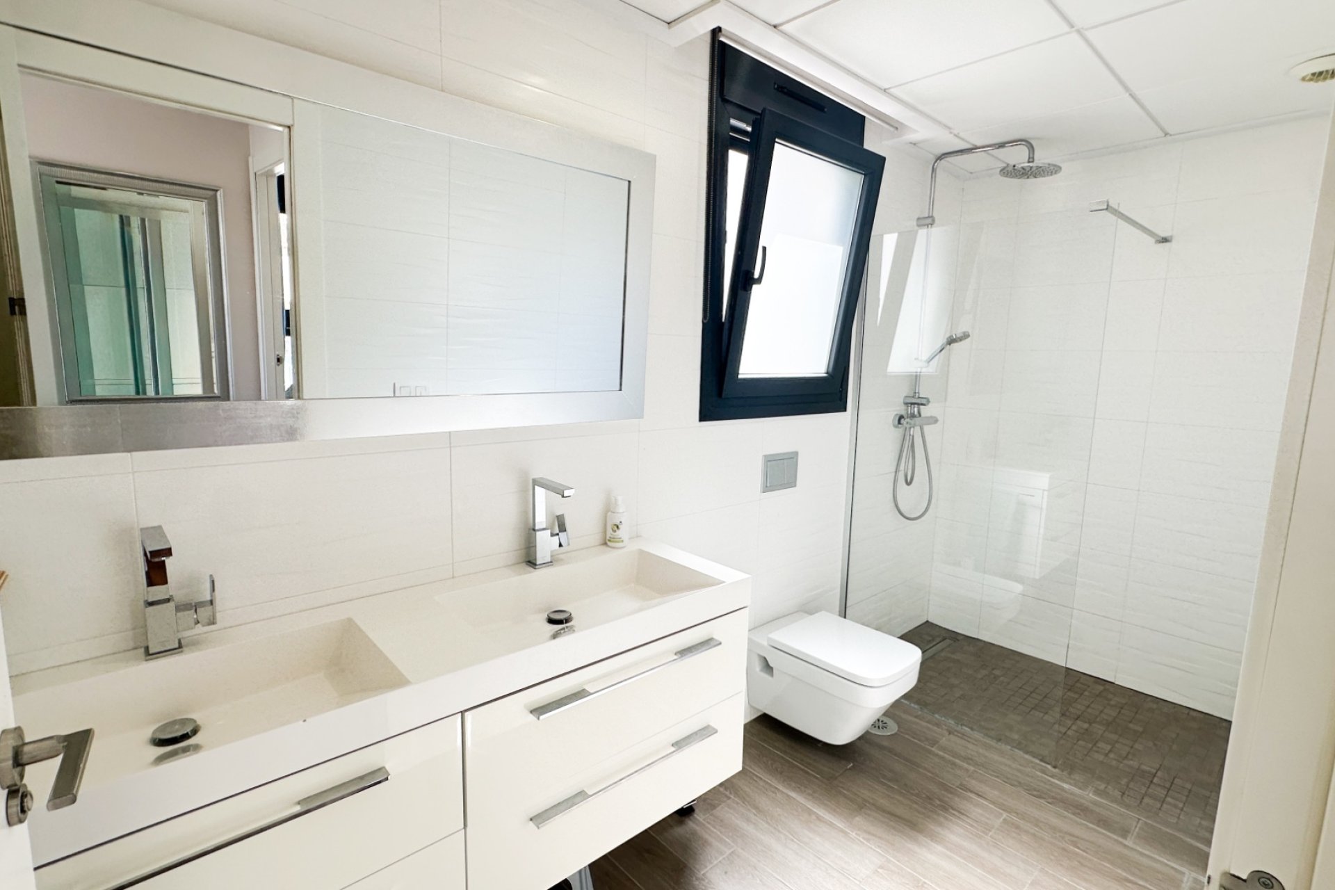 Herverkoop - Villa -
Torrevieja - Nueva Torrevieja - Aguas Nuevas