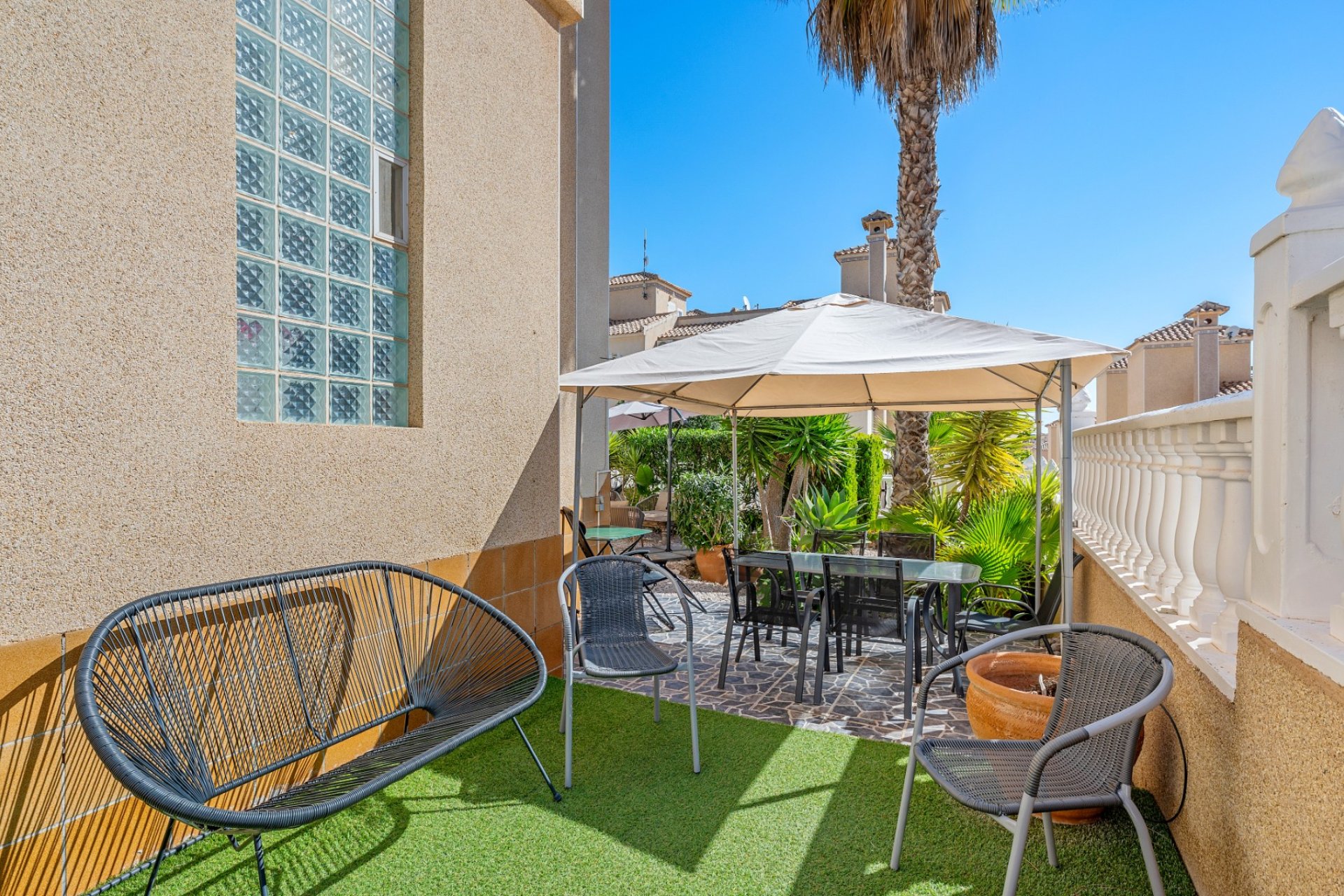 Herverkoop - Villa -
Villamartín - Blue Lagoon