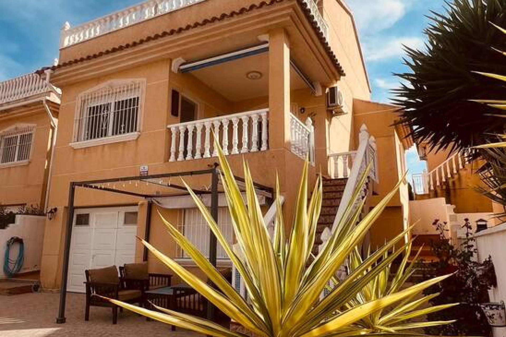 Herverkoop - Villa -
Villamartín - Costa Blanca