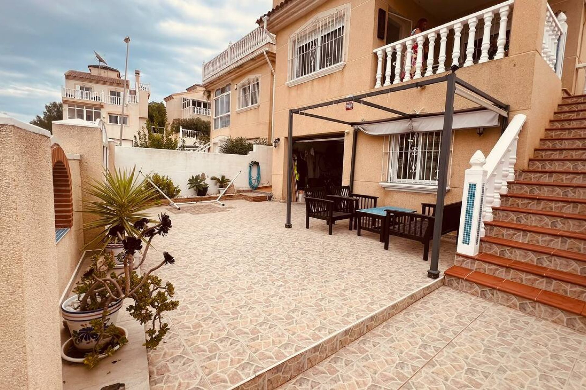 Herverkoop - Villa -
Villamartín - Costa Blanca