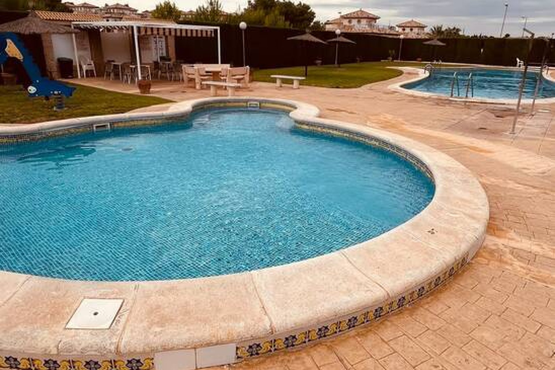 Herverkoop - Villa -
Villamartín - Costa Blanca