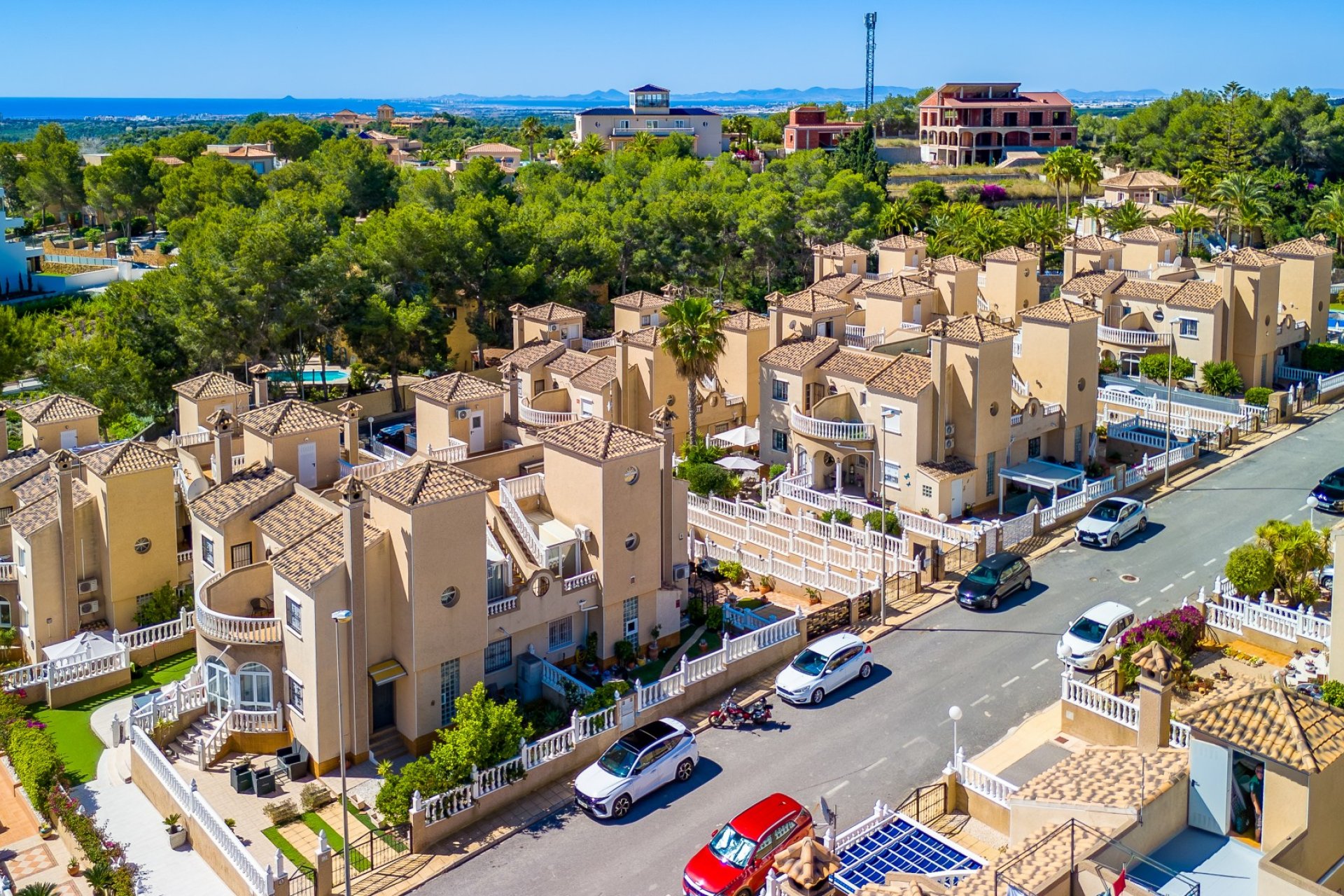 Herverkoop - Villa -
Villamartin - Costa Blanca