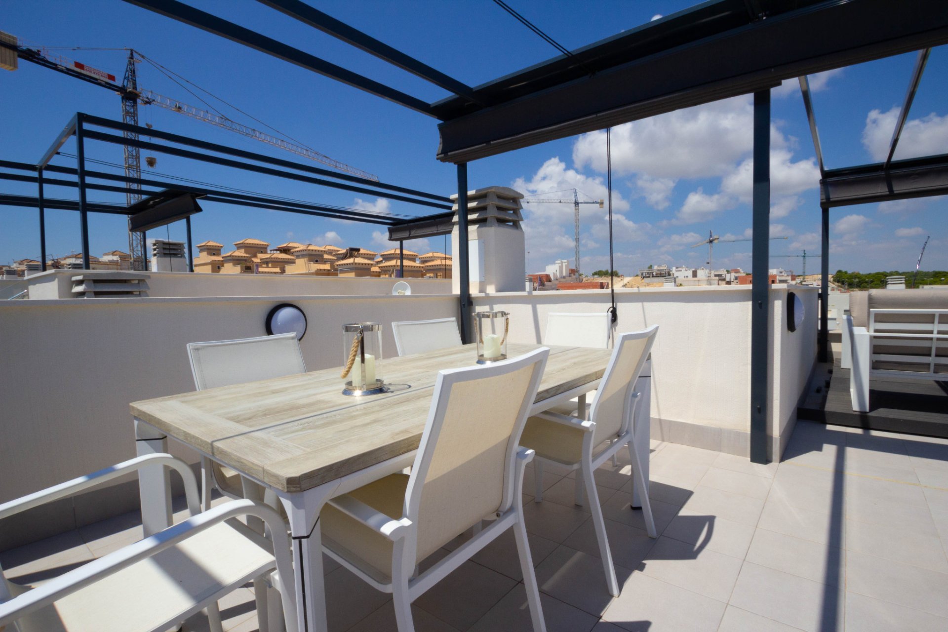 Herverkoop - Villa -
Villamartin - Pau 26