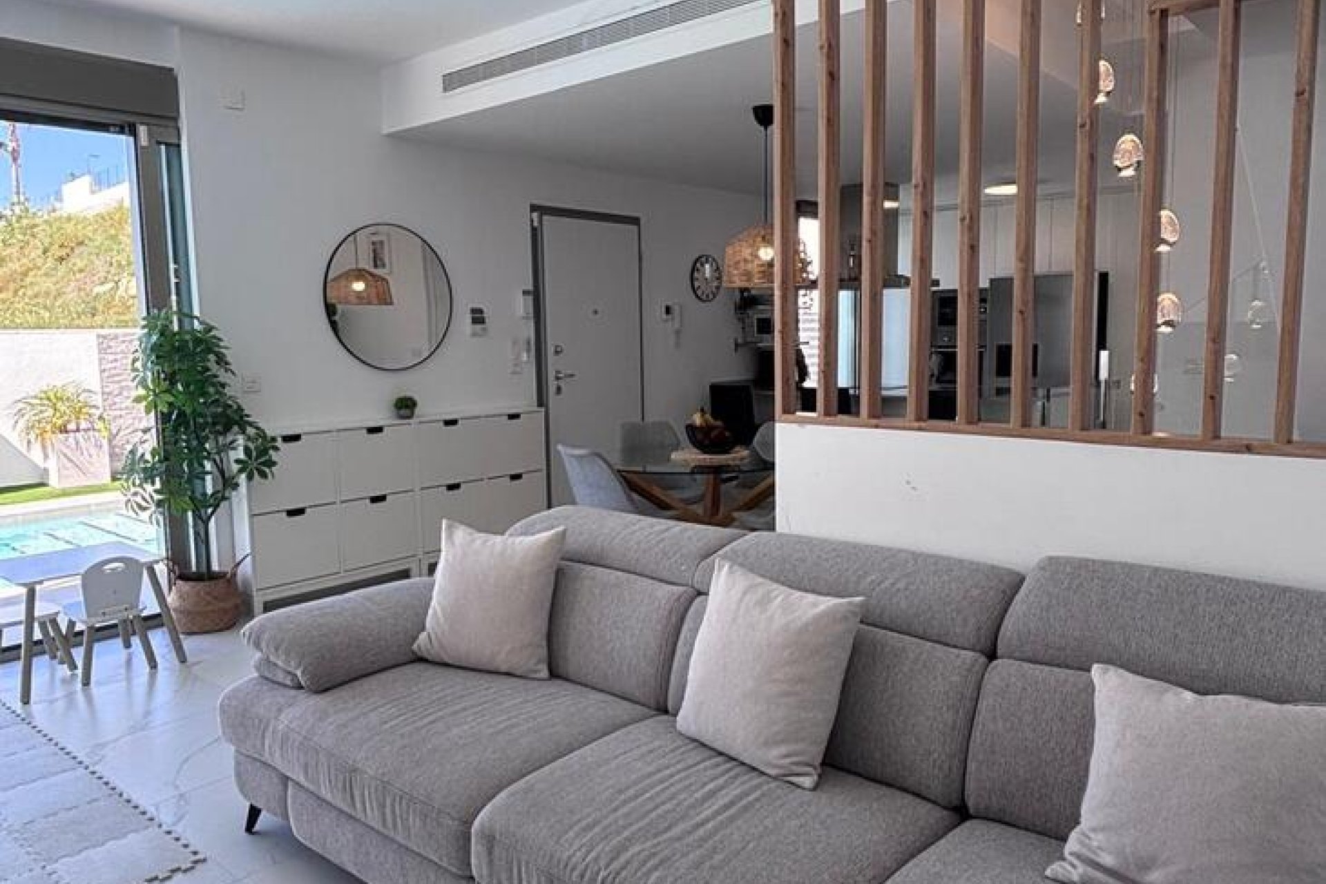 Herverkoop - Villa -
Villamartín - PAU 8