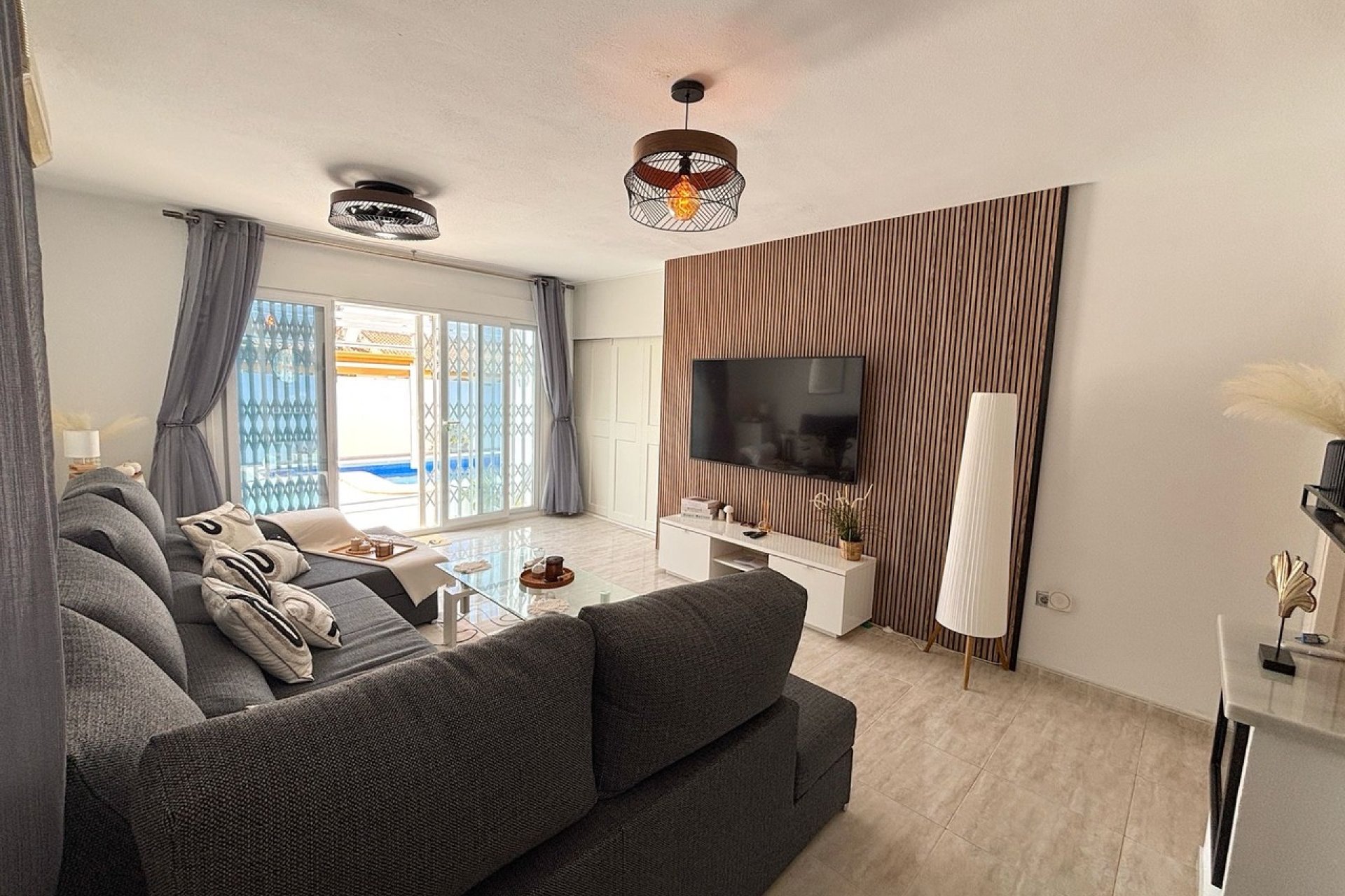 Herverkoop - Villa -
Villamartín - Villamartin, Orihuela Costa