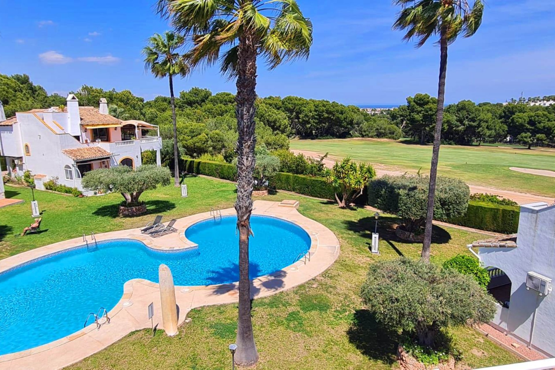 Herverkoop - Villa -
Villamartín - Villamartin