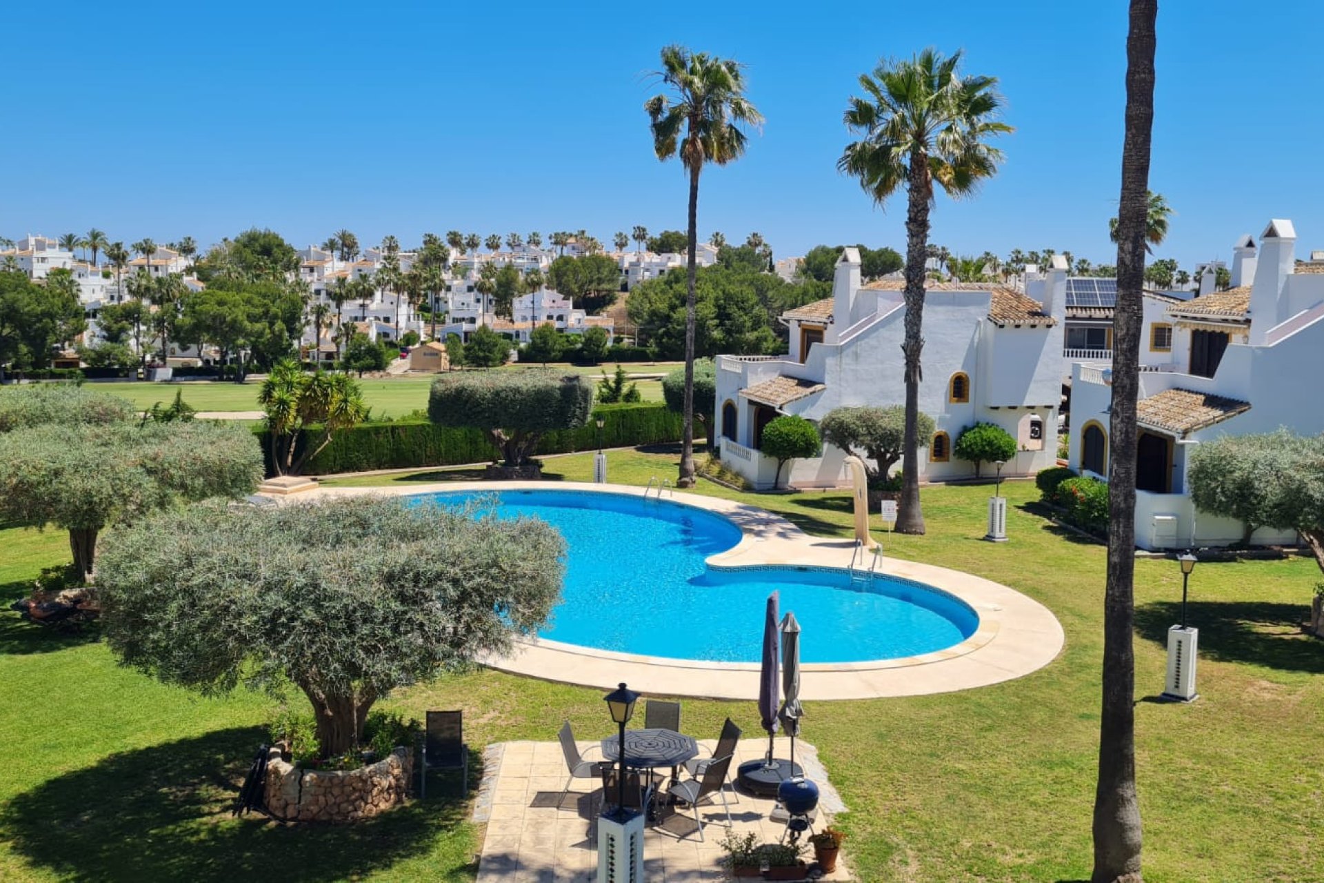 Herverkoop - Villa -
Villamartín - Villamartin