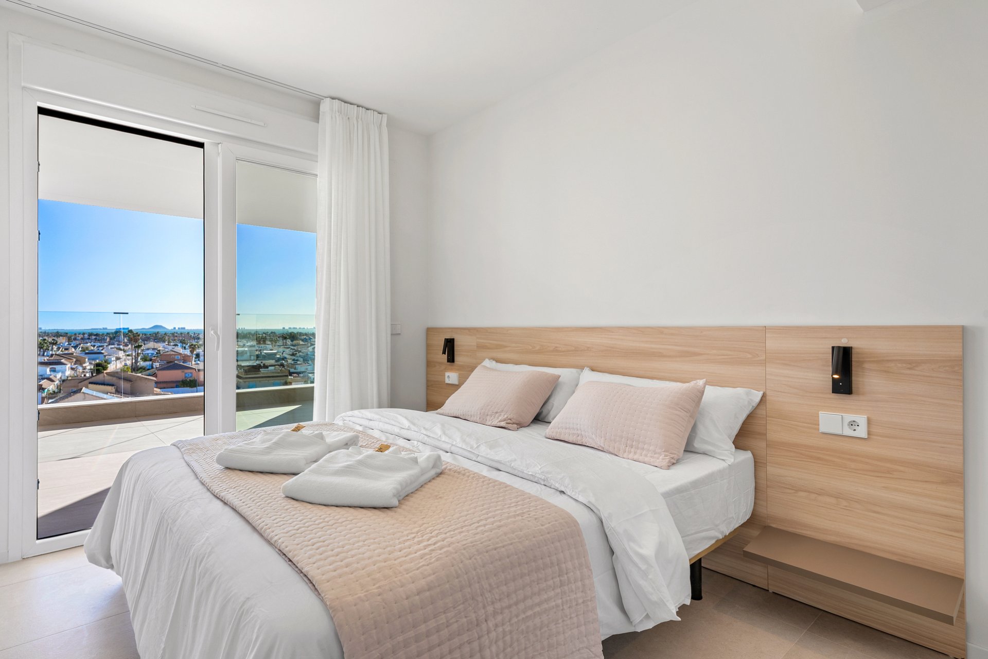 Neue Gebäude - Penthouse -
Los Alcazares