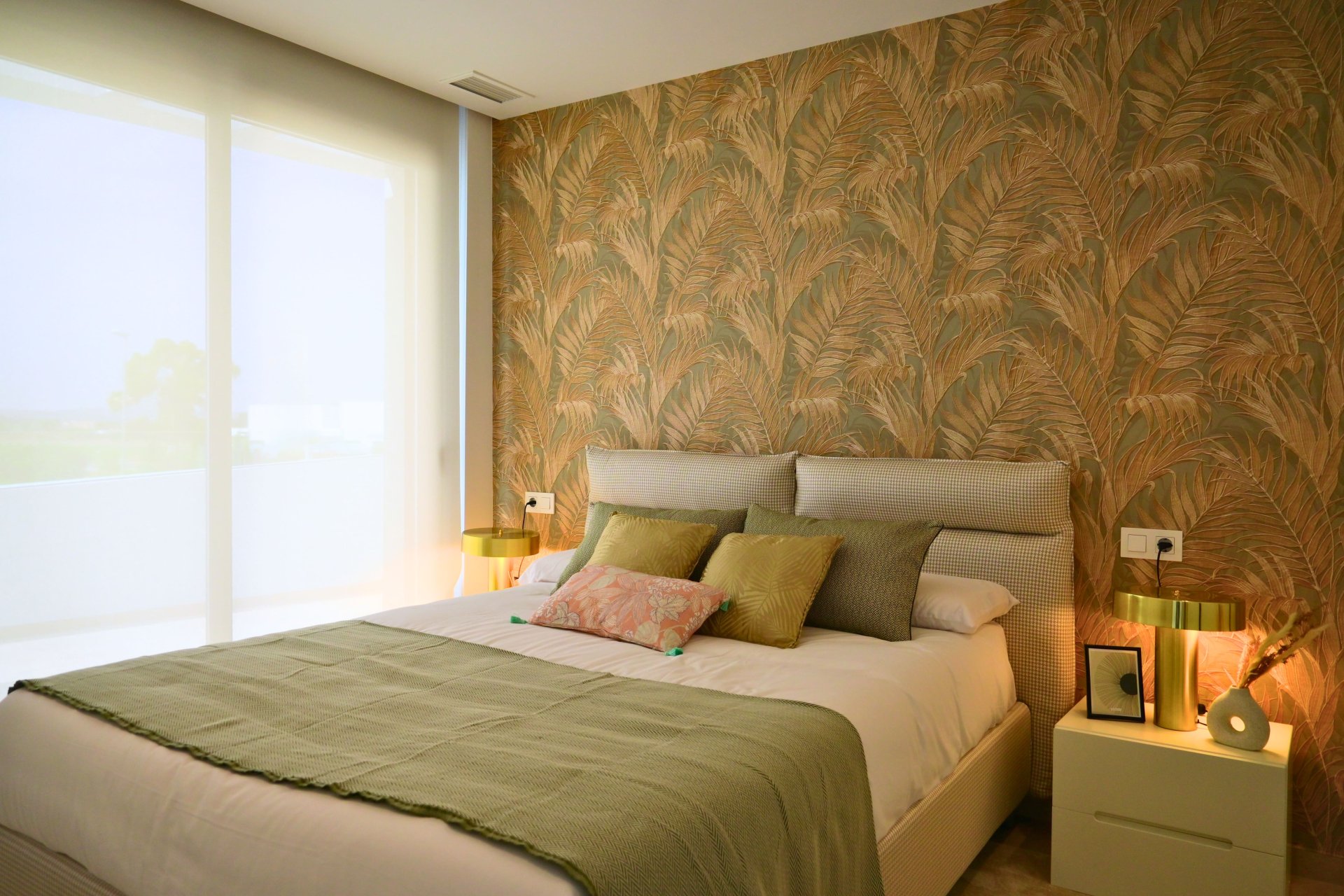 Neue Gebäude - Stadthaus -
Dolores