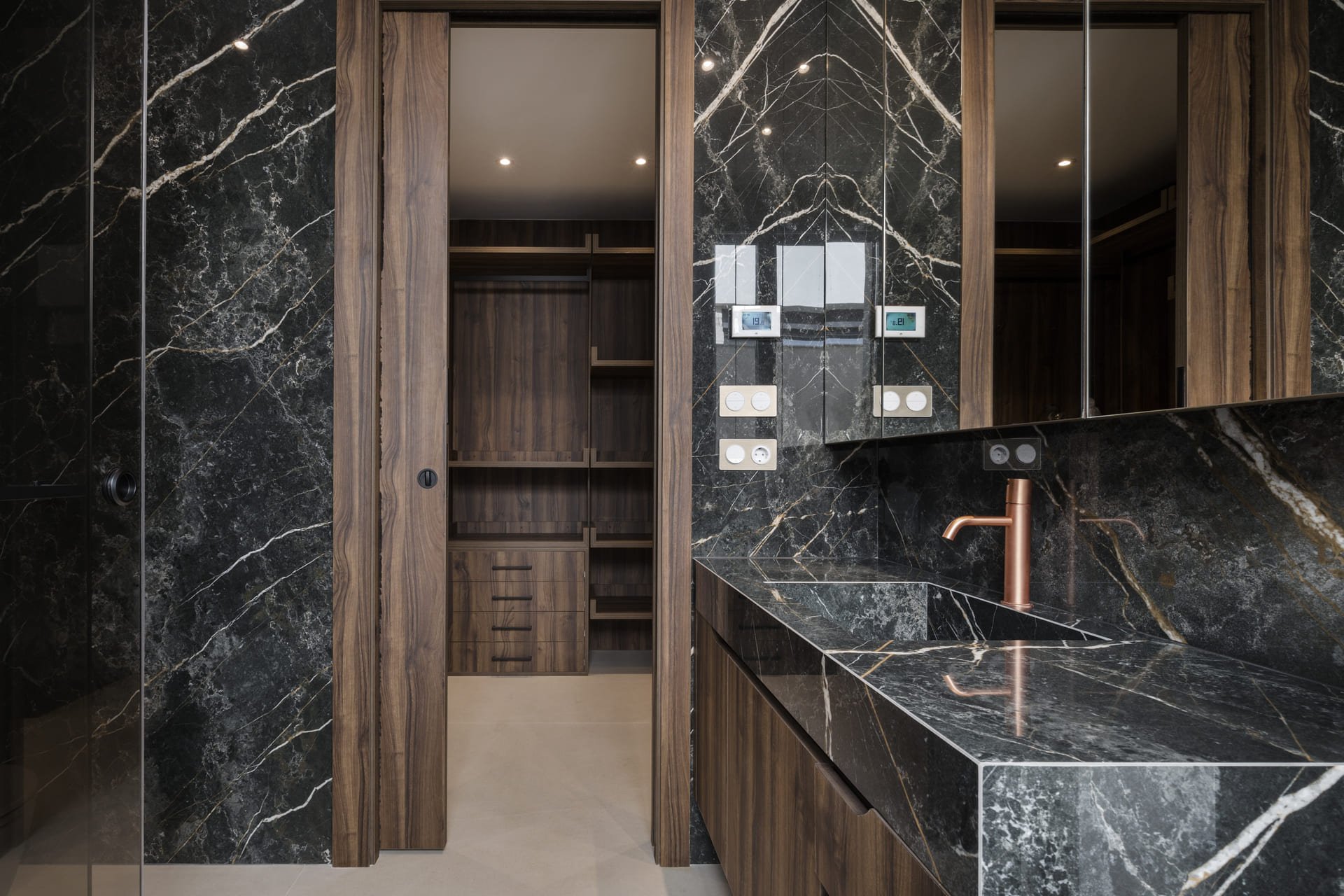 Neue Gebäude - Villa -
Algorfa