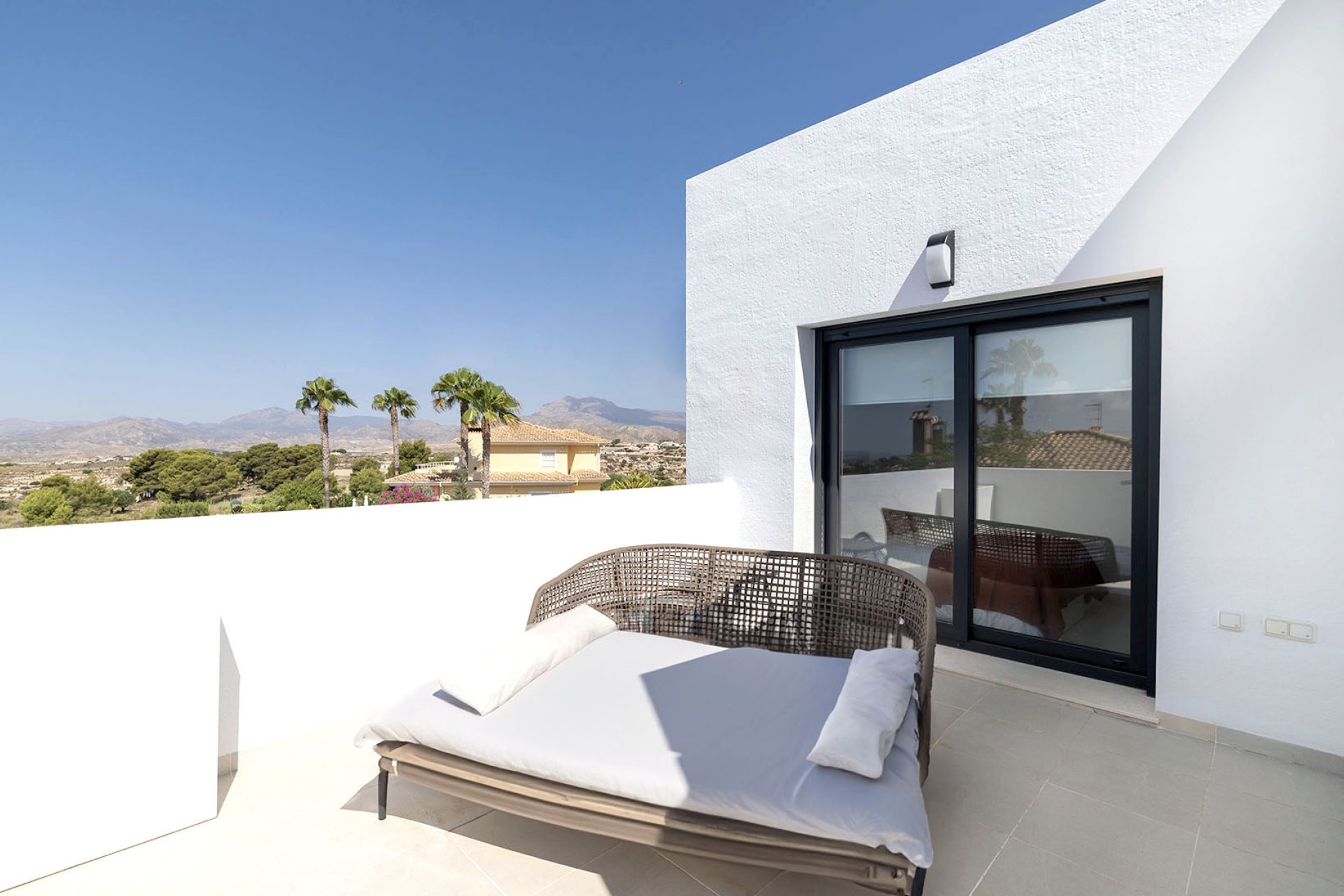 Neue Gebäude - Villa -
Busot - Spain