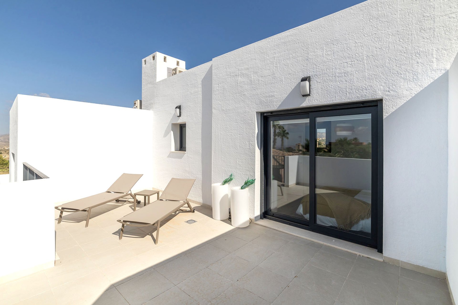 Neue Gebäude - Villa -
Busot - Spain