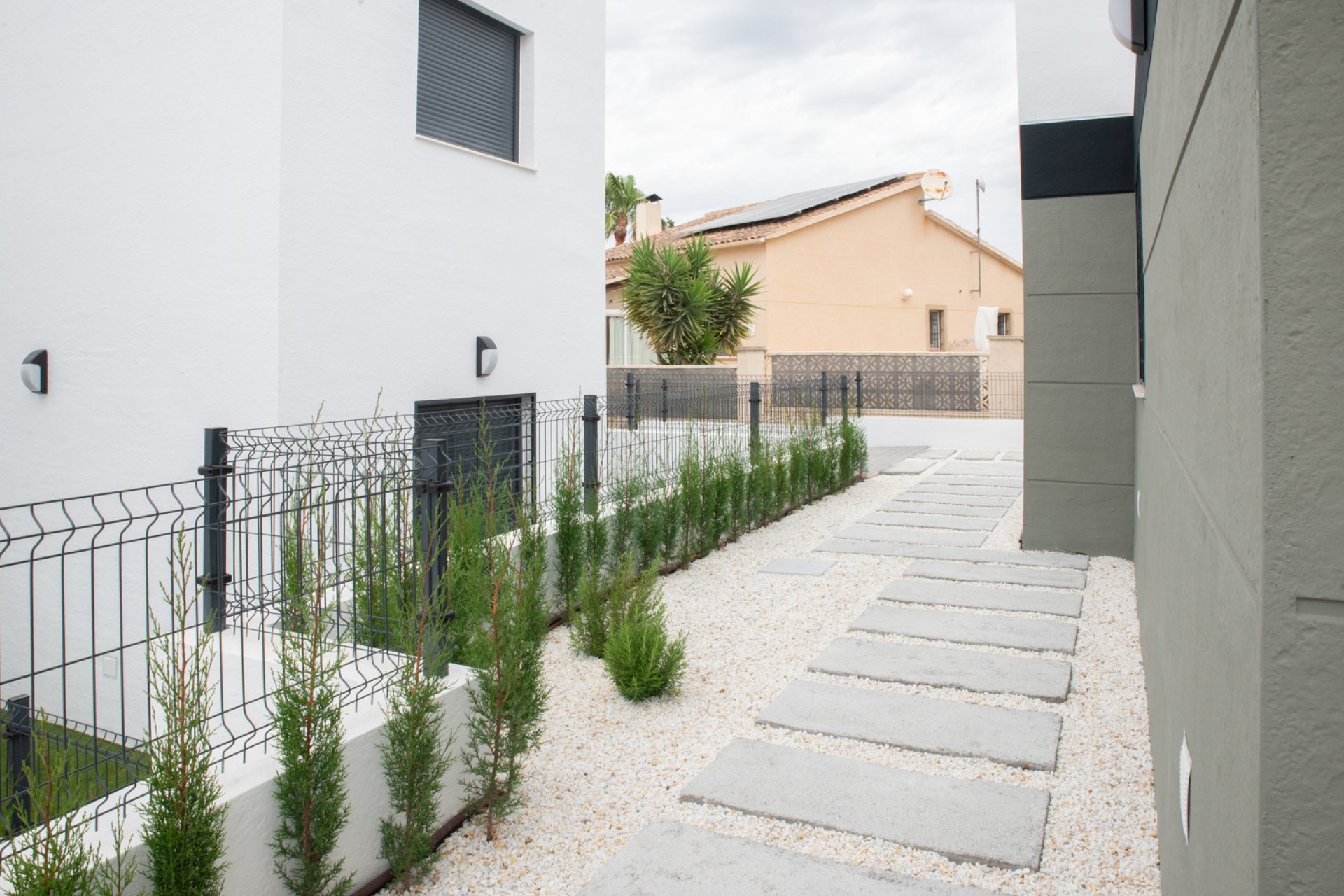 Neue Gebäude - Villa -
Busot, zona Bonalba Golf (Alicante) - Spain