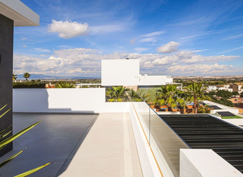 Neue Gebäude - Villa -
Ciudad Quesada