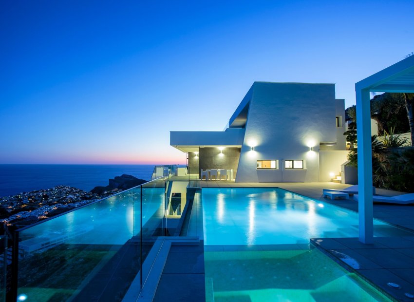 Neue Gebäude - Villa -
Cumbre del Sol