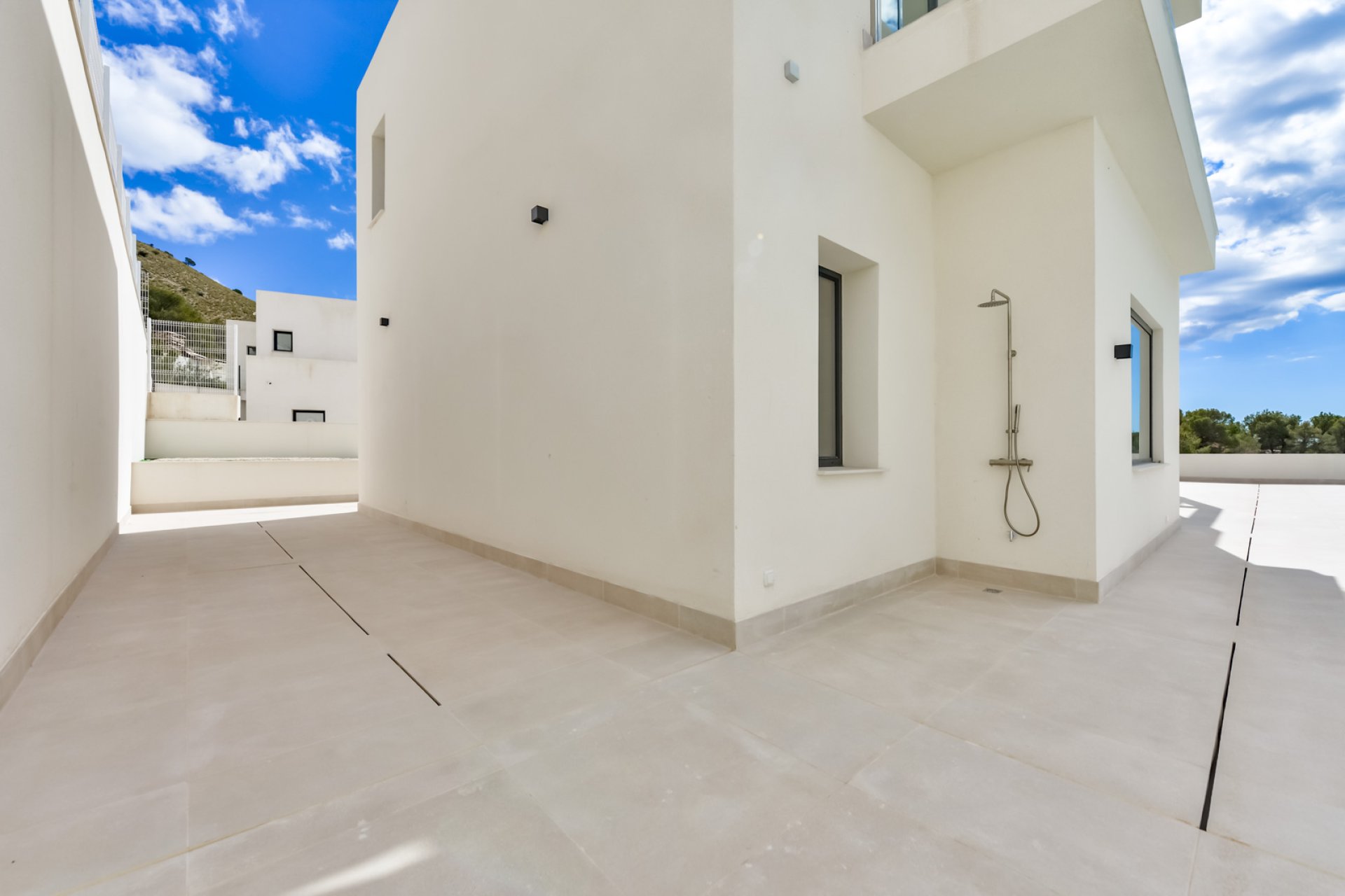 Neue Gebäude - Villa -
Finestrat