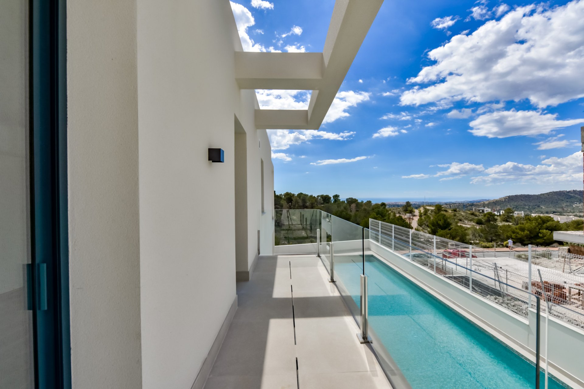 Neue Gebäude - Villa -
Finestrat