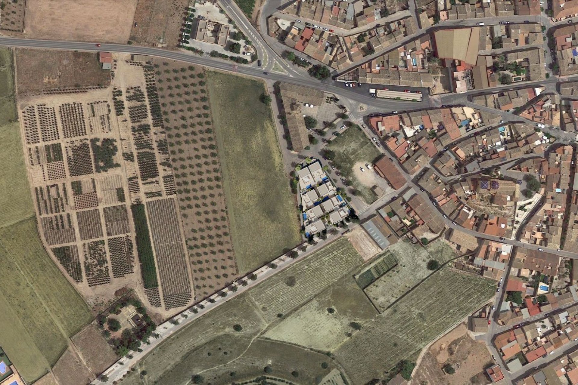 Neue Gebäude - Villa -
Hondón de las Nieves