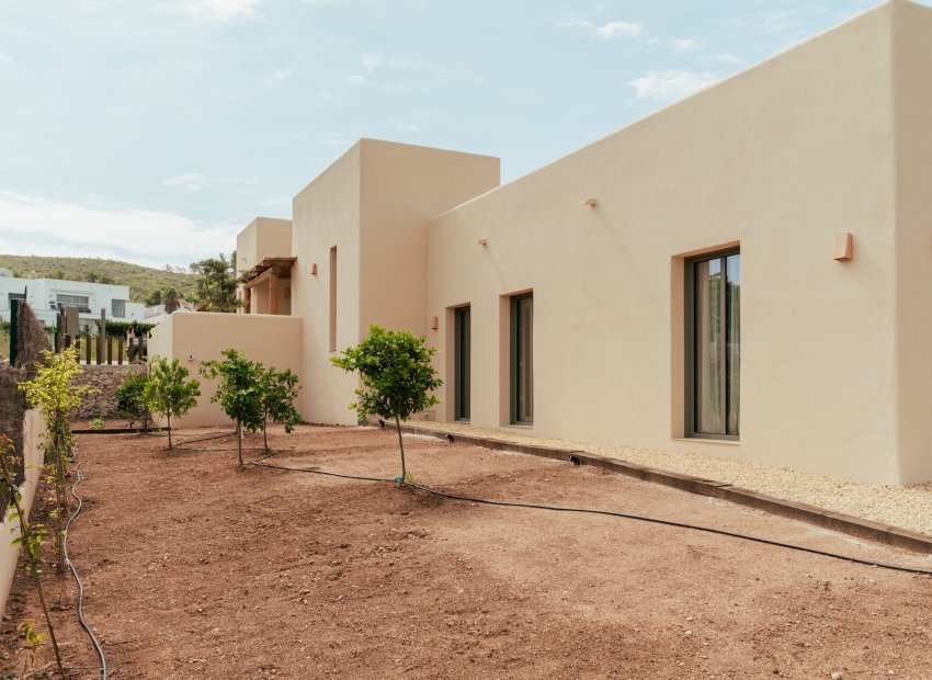 Neue Gebäude - Villa -
Jávea