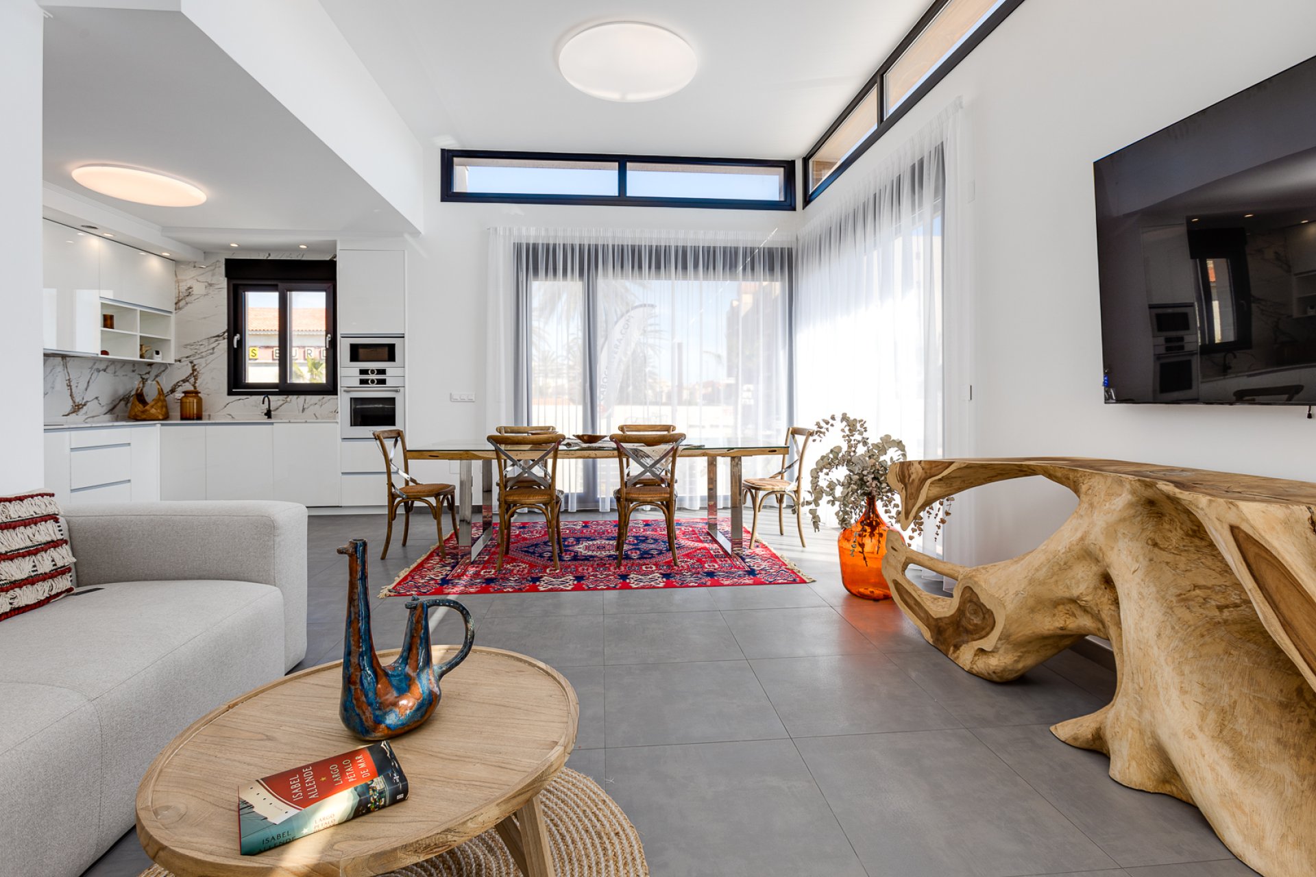 Neue Gebäude - Villa -
La Mata