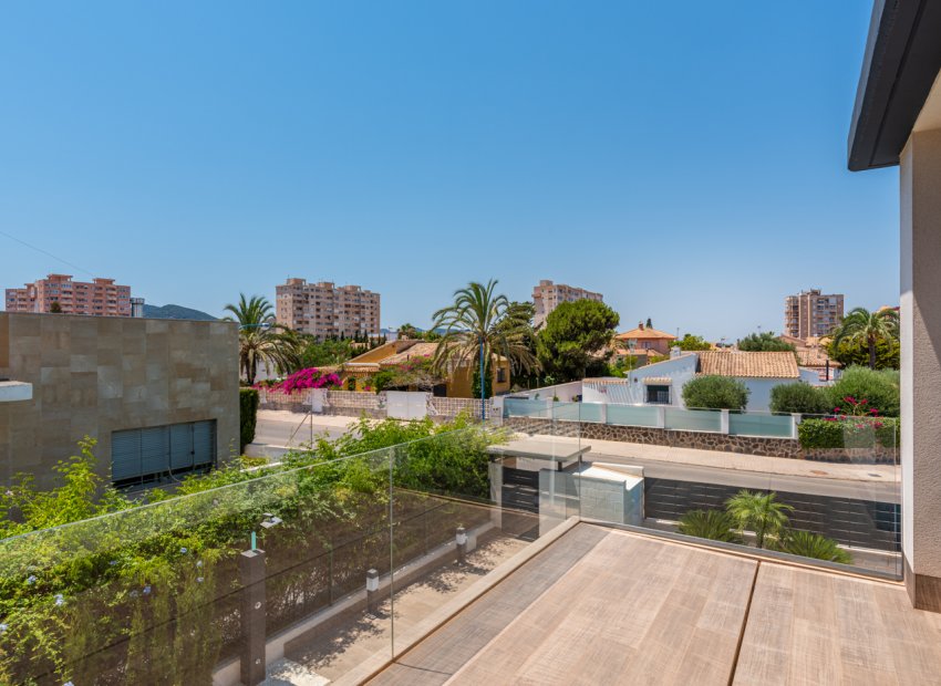 Neue Gebäude - Villa -
Playa Paraiso