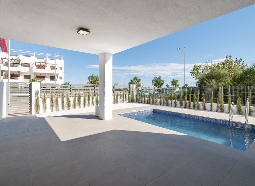 Neue Gebäude - Villa -
Pulpí (Almería) - Spain