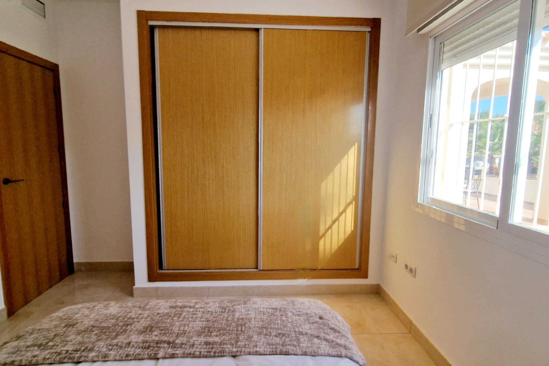 Neue Gebäude - Villa -
Purias