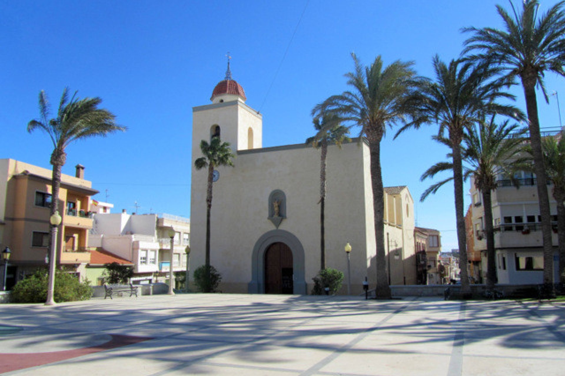 Neue Gebäude - Villa -
San Miguel de Salinas
