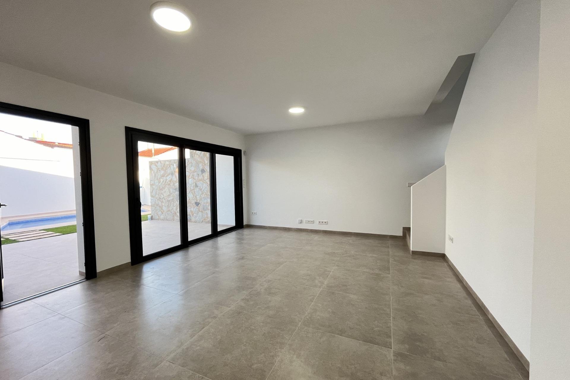 Neue Gebäude - Villa -
San Pedro del Pinatar