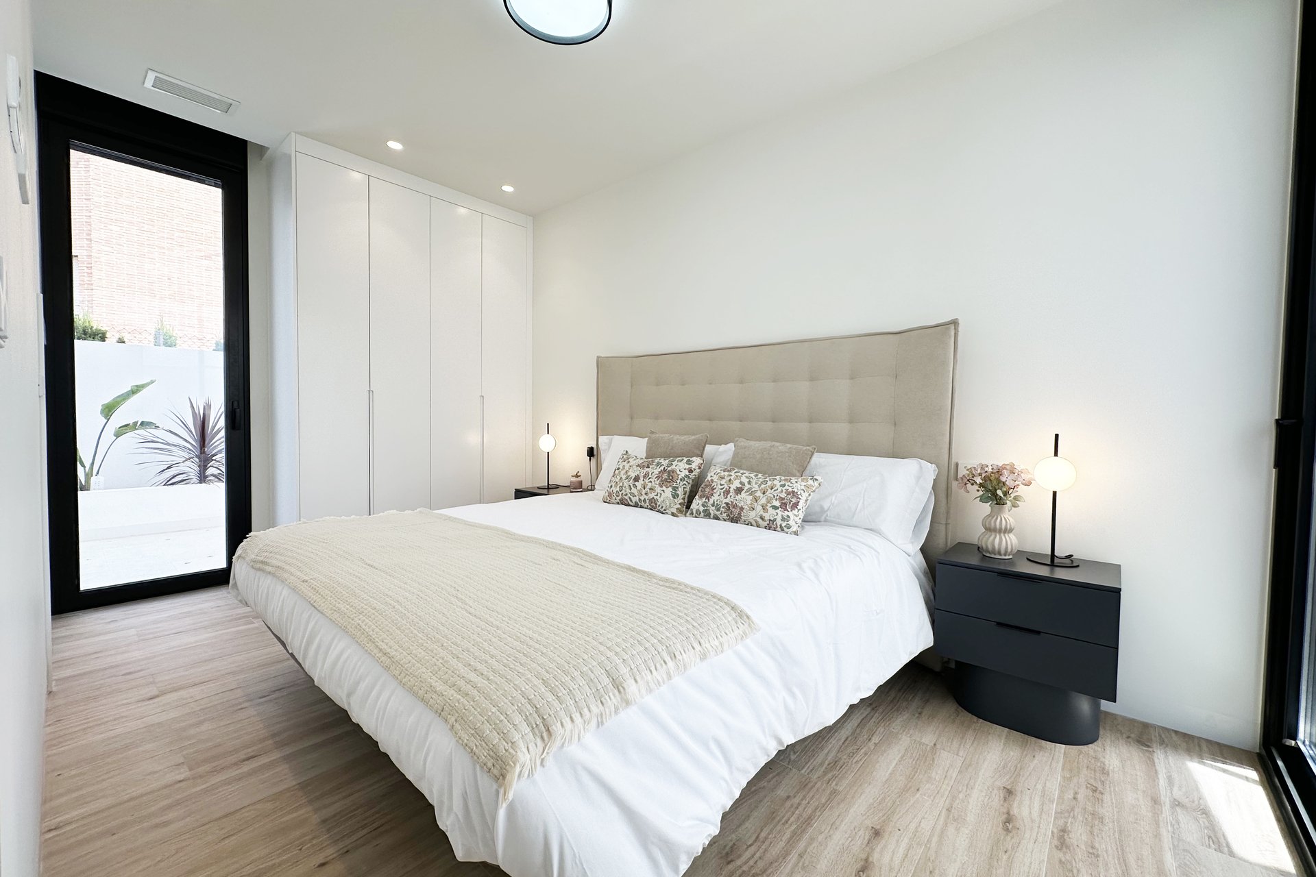 Neue Gebäude - Villa -
Torre de la Horadada