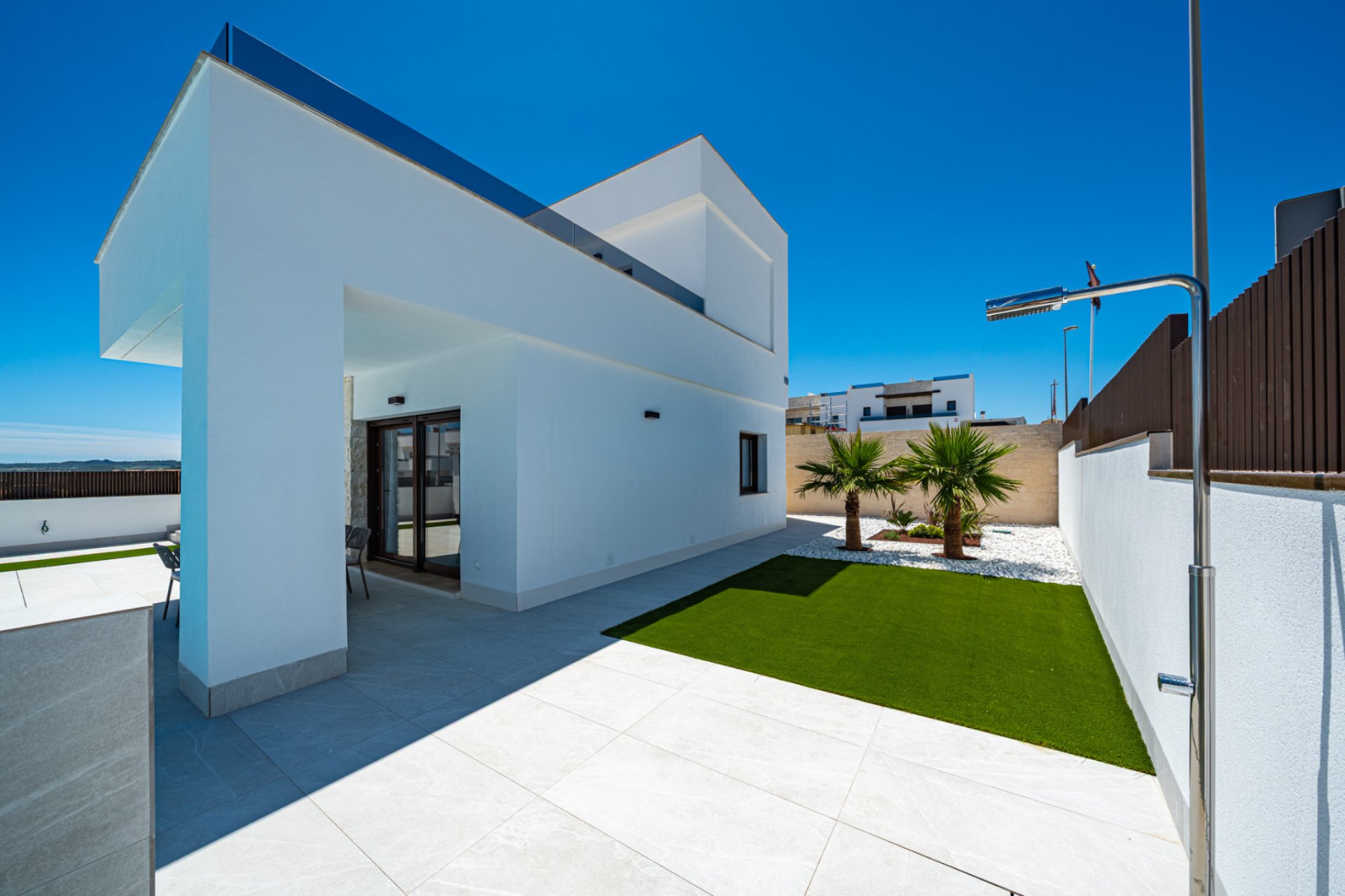Neue Gebäude - Villa -
Vistabella