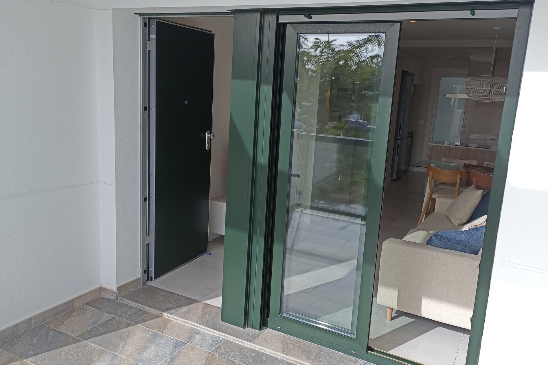 Neue Gebäude - Wohnung -
Mil Palmeras
