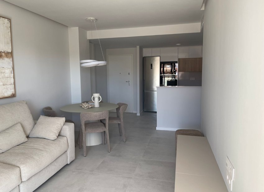 Neue Gebäude - Wohnung -
Mil Palmeras