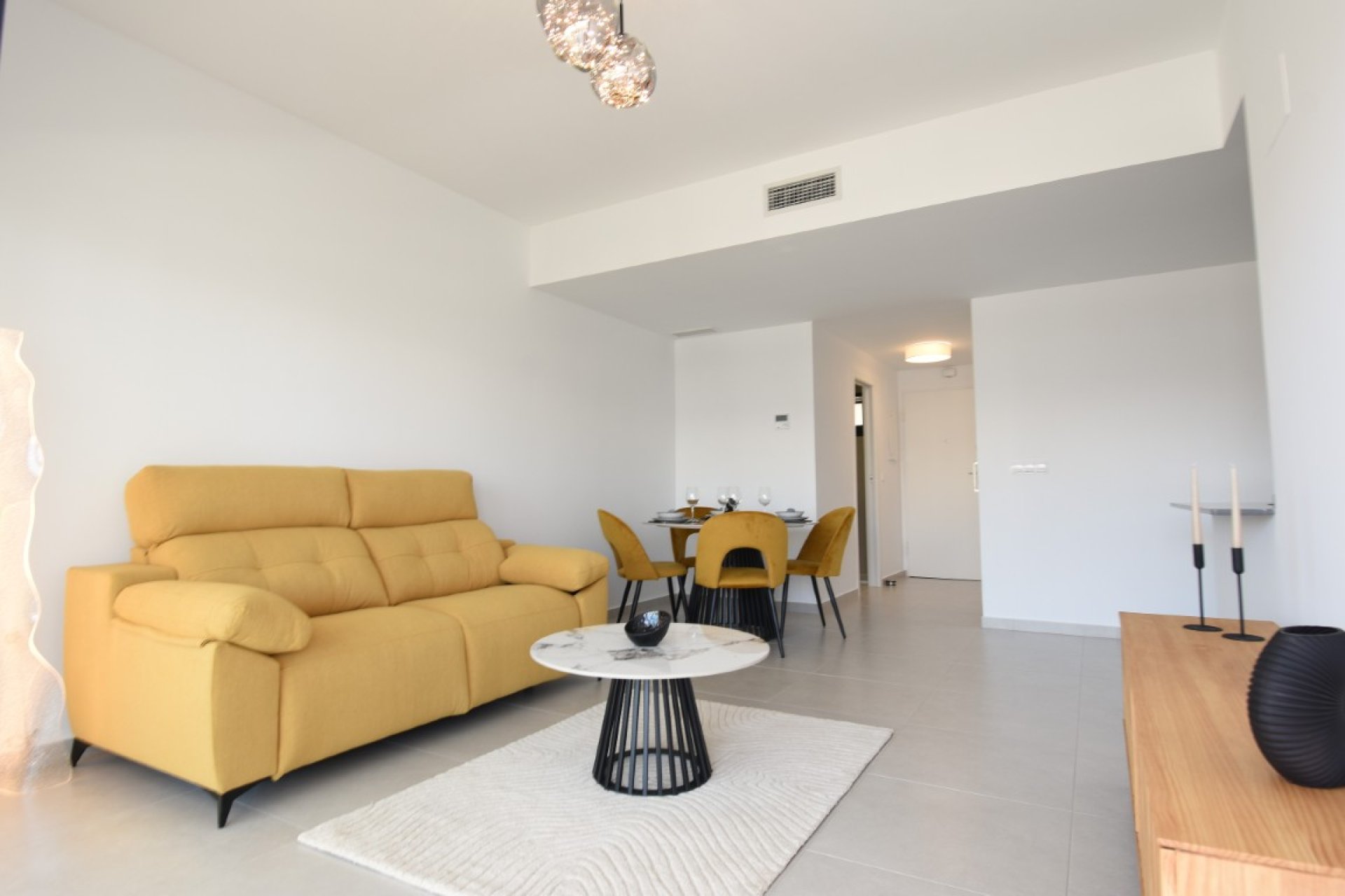 Neue Gebäude - Wohnung -
San Miguel de Salinas