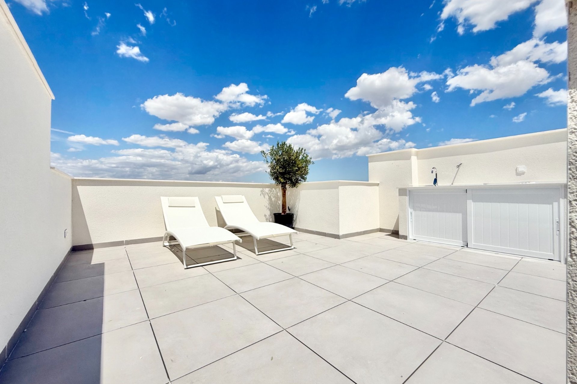 New Build - Apartment -
Cox