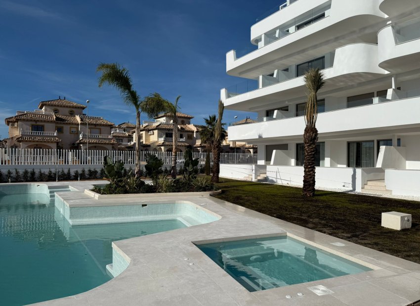 New Build - Apartment -
Lomas de Cabo Roig