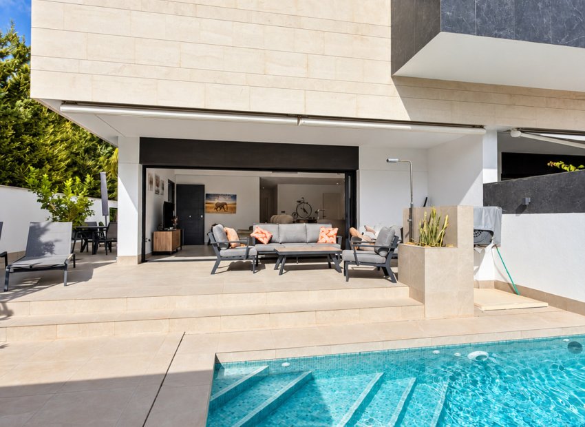 New Build - Apartment -
Pilar de la Horadada