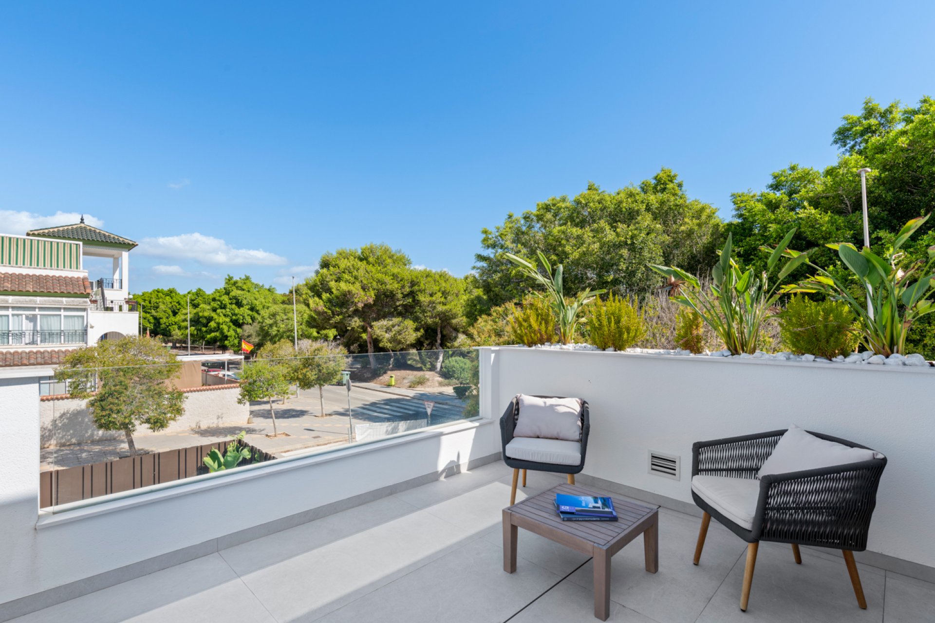 New Build - Villa -
Mil Palmeras