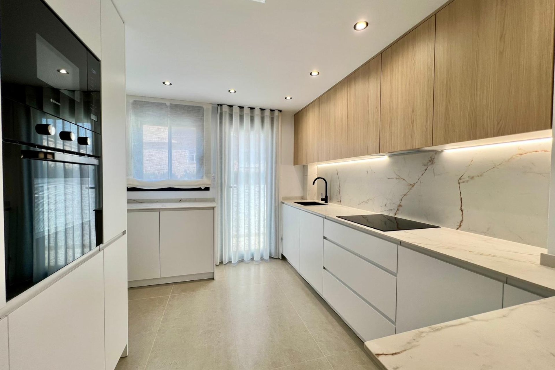 Nieuwbouw Woningen - Herenhuis -
Benferri