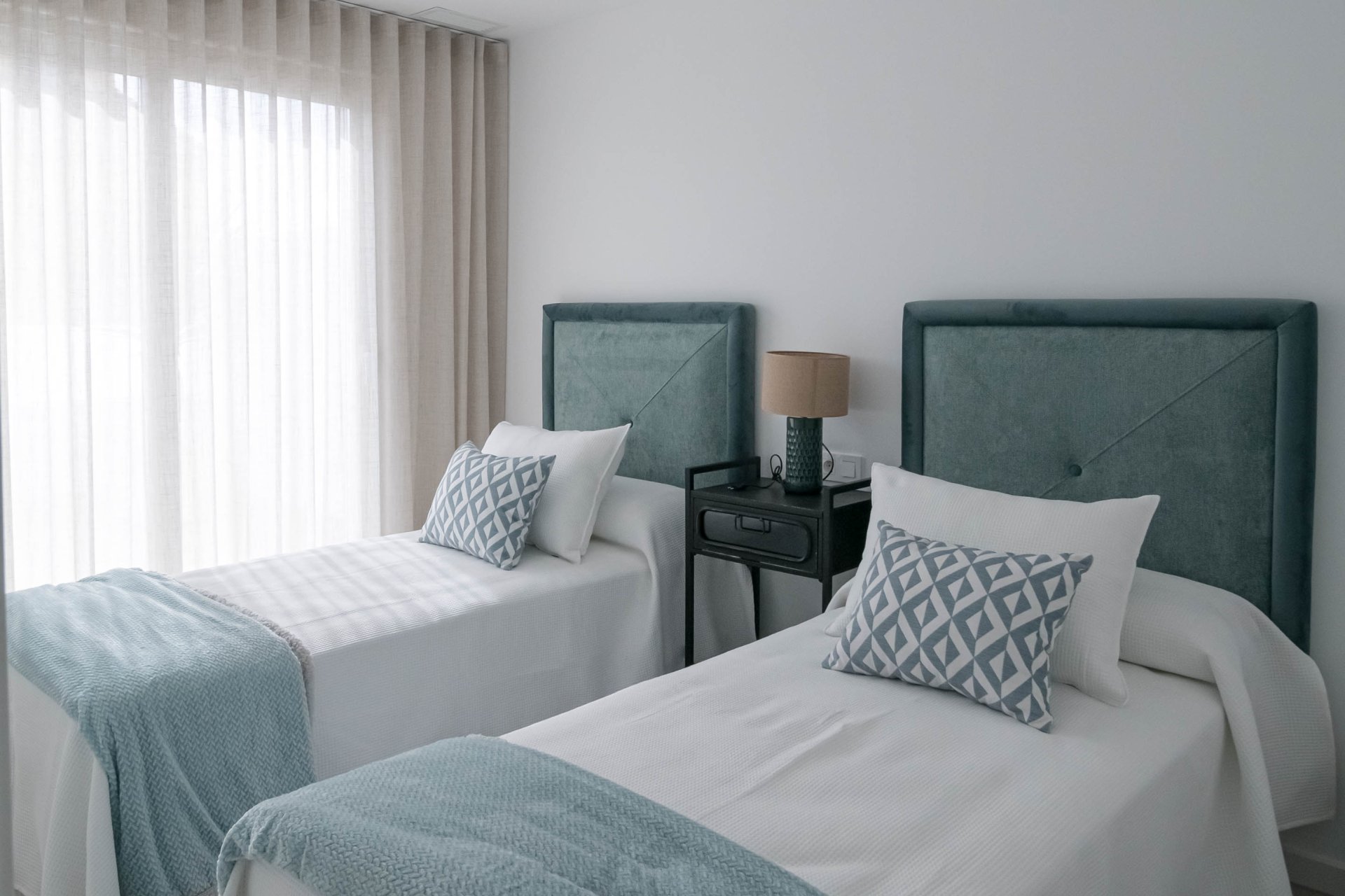 Nieuwbouw Woningen - Herenhuis -
Jerónimo y Avileses