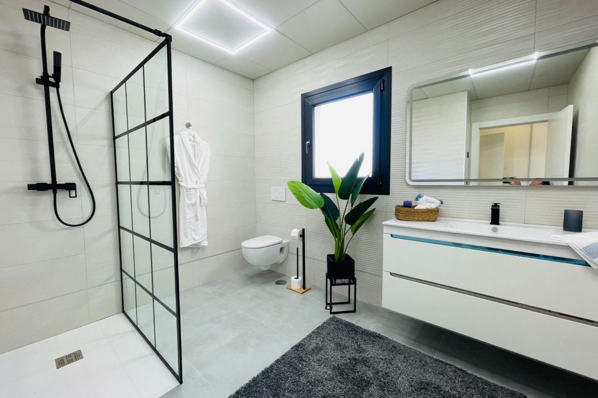 Nieuwbouw Woningen - Herenhuis -
Torrevieja