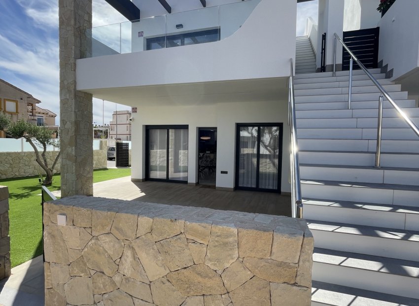 Nieuwbouw Woningen - Herenhuis -
Torrevieja