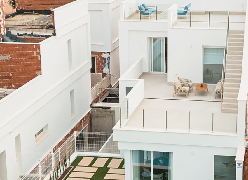 Nieuwbouw Woningen - Villa -
Los Alcazares